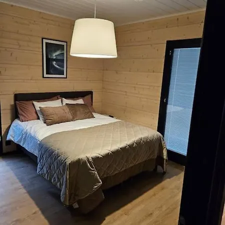Modern Log House With Jacuzzi And Sauna Rovaniemi
