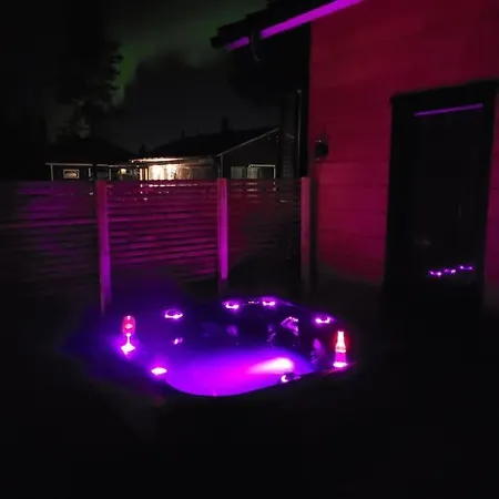 Modern Log House With Jacuzzi And Sauna شقة