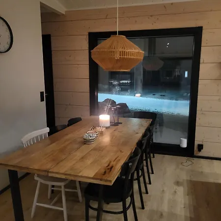 Modern Log House With Jacuzzi And Sauna Apartman *